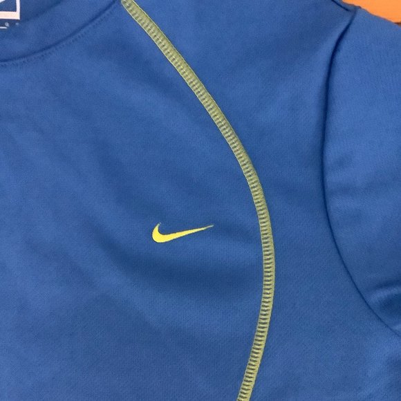Nike Top - Picture 2 of 4